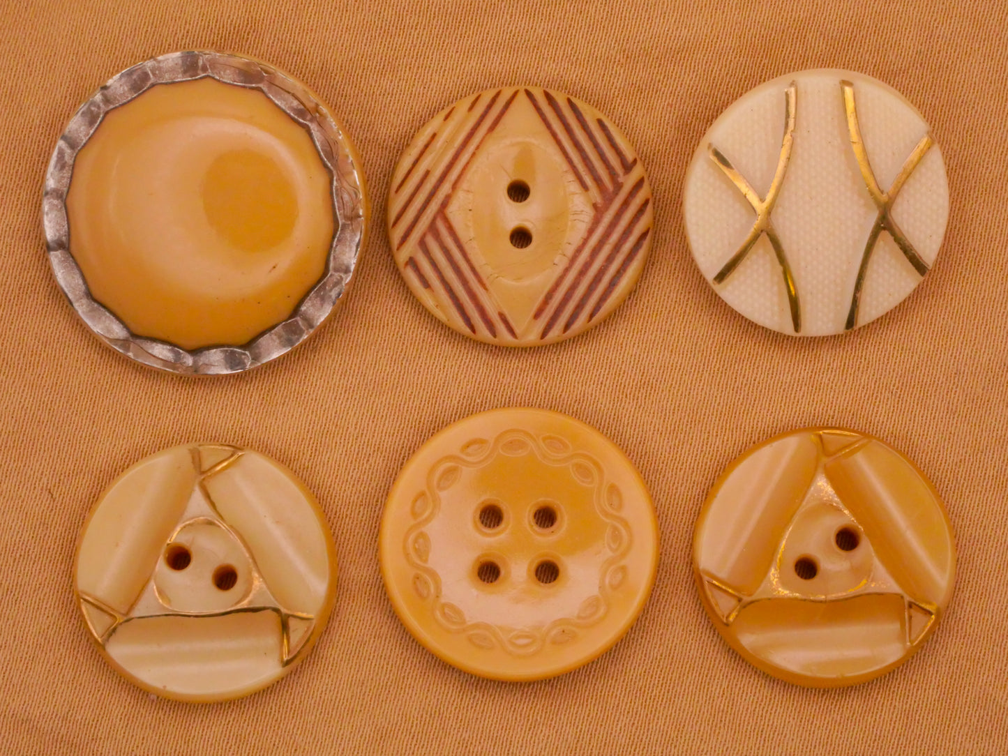 Taupe Ivory Vintage Glass Button Various 18-22mm