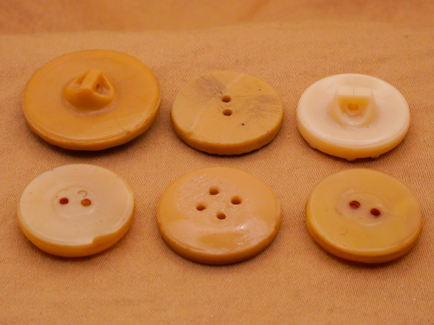 Taupe Ivory Vintage Glass Button Various 18-22mm