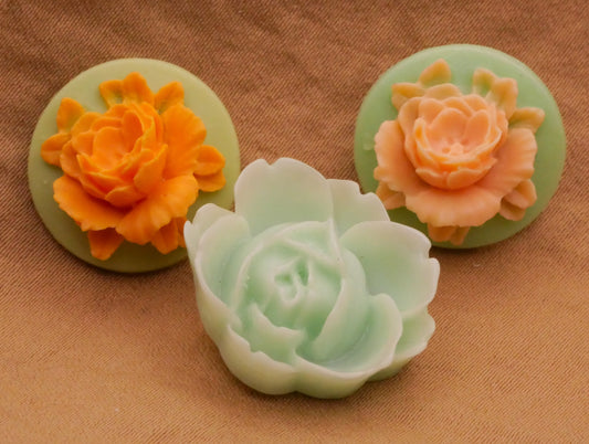 Flower Mint Green Resin Button Various 18-21mm