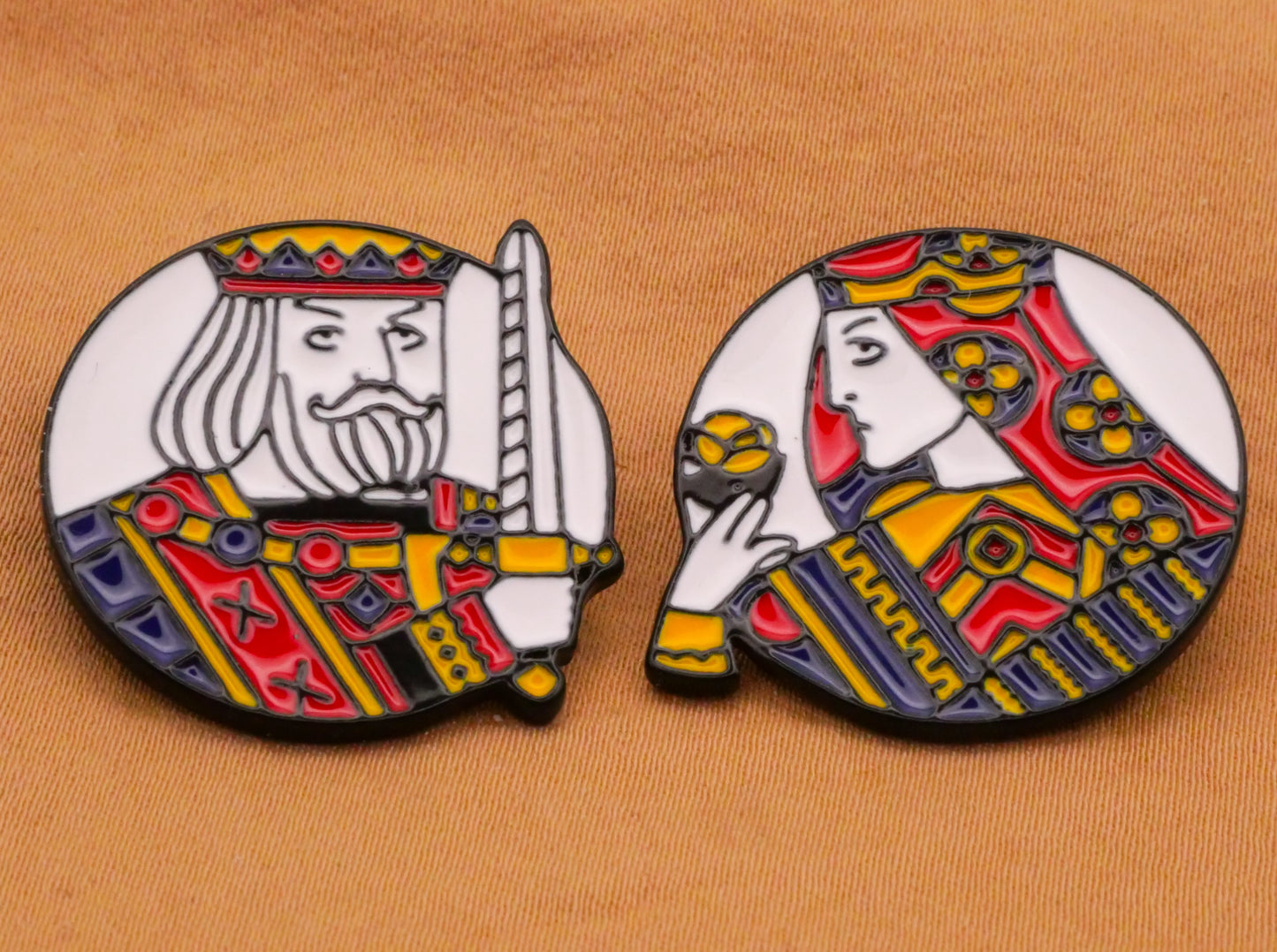 King Queen Playing Cards Enamel Metal Pair of Buttons 25-28mm