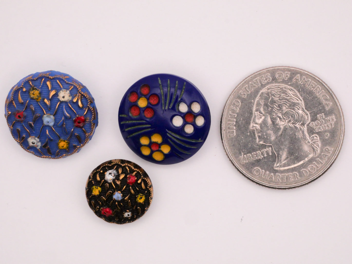 Flower Design Hand-Painted Vintage Glass Button Various 13-18mm