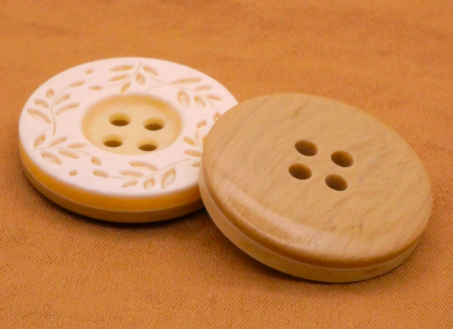 Flower Floral Wreath Layered Ivory Tan Plastic Pair of Buttons 25mm