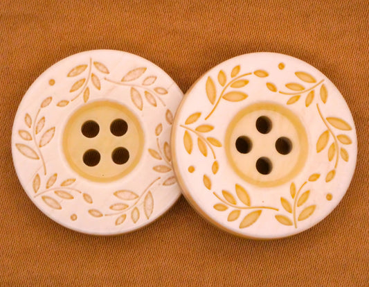 Flower Floral Wreath Layered Ivory Tan Plastic Pair of Buttons 25mm