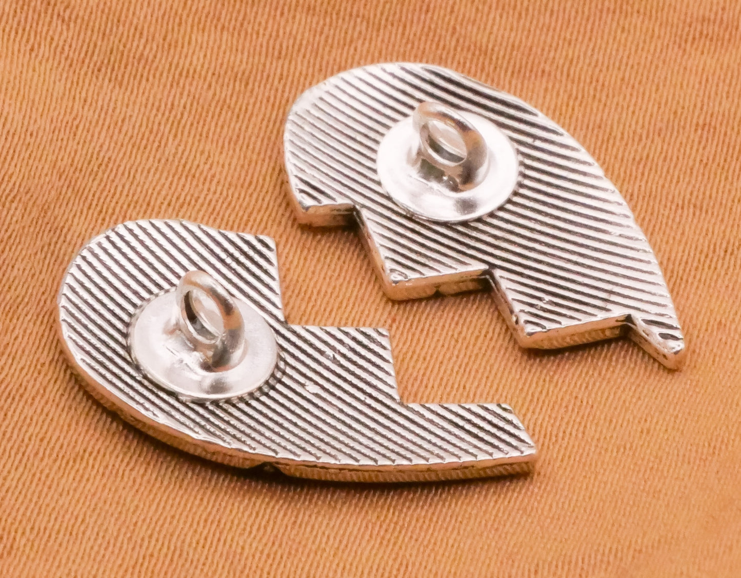 Mother Daughter Friendship Heart Two-Part Metal Pair of Buttons 12x21mm