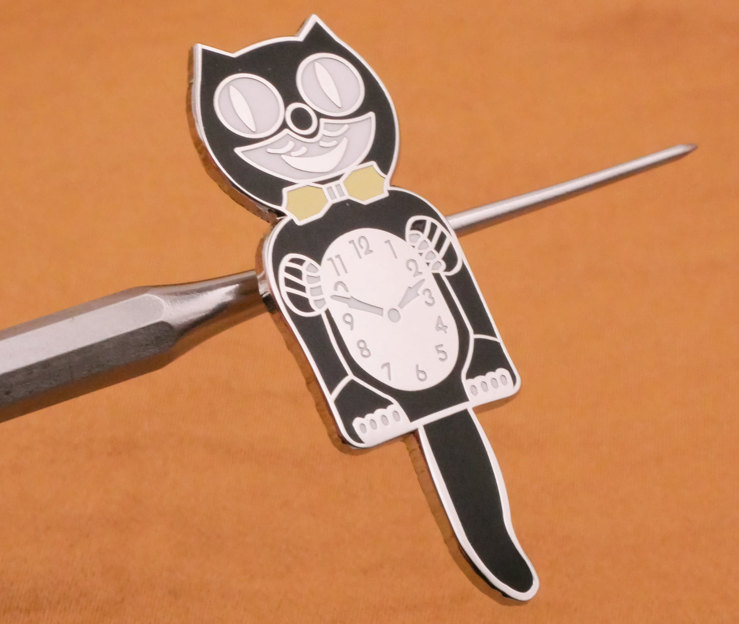 Kit-Cat Klock Kitty Clock Enamel Metal Button 14x38mm