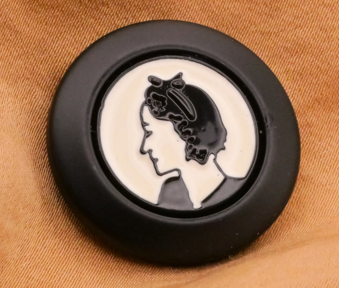 Lady Woman Portrait Enamel Metal Plastic Button 25mm