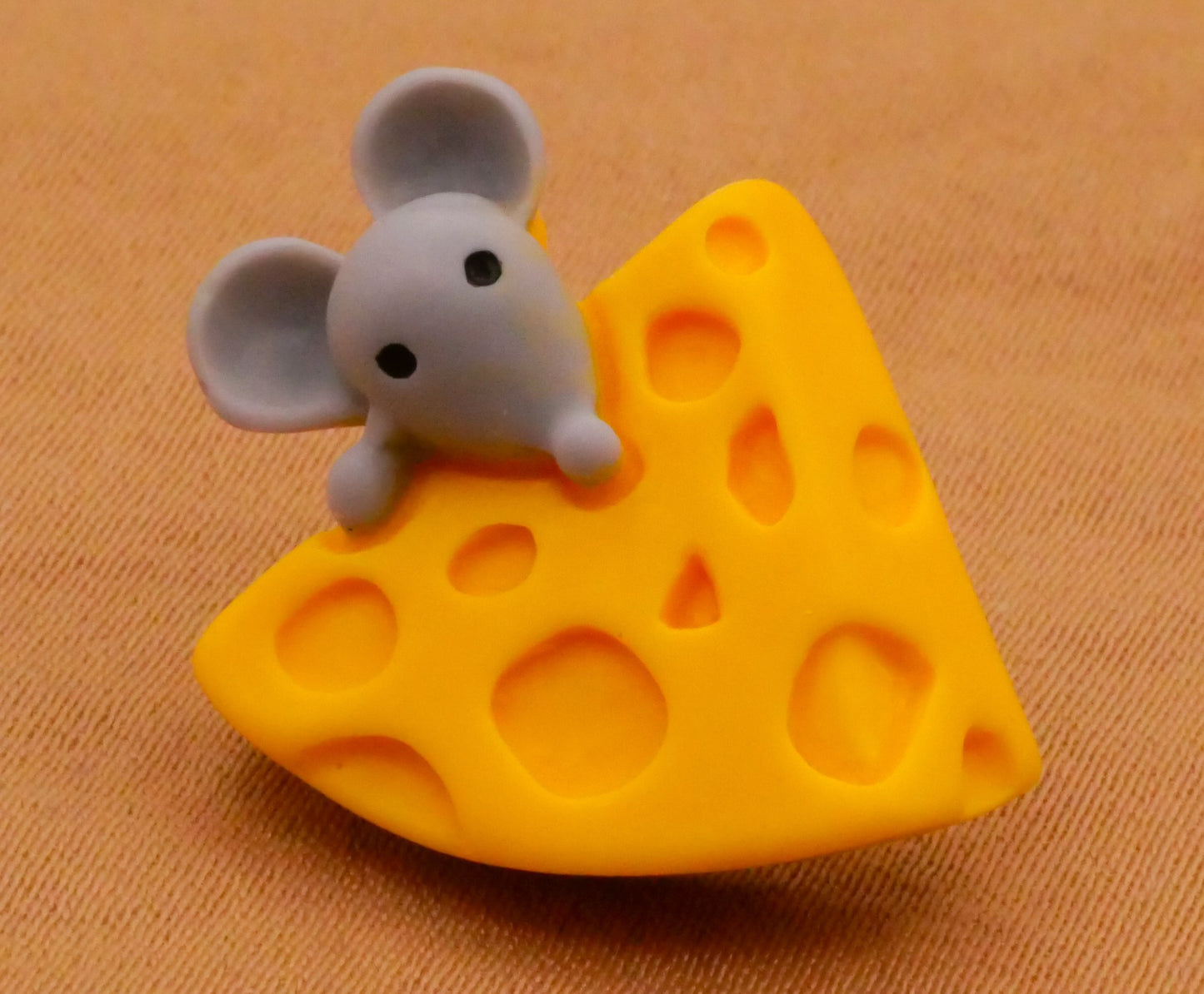 Mouse Mice Cheese Plastic Button 18x22mm