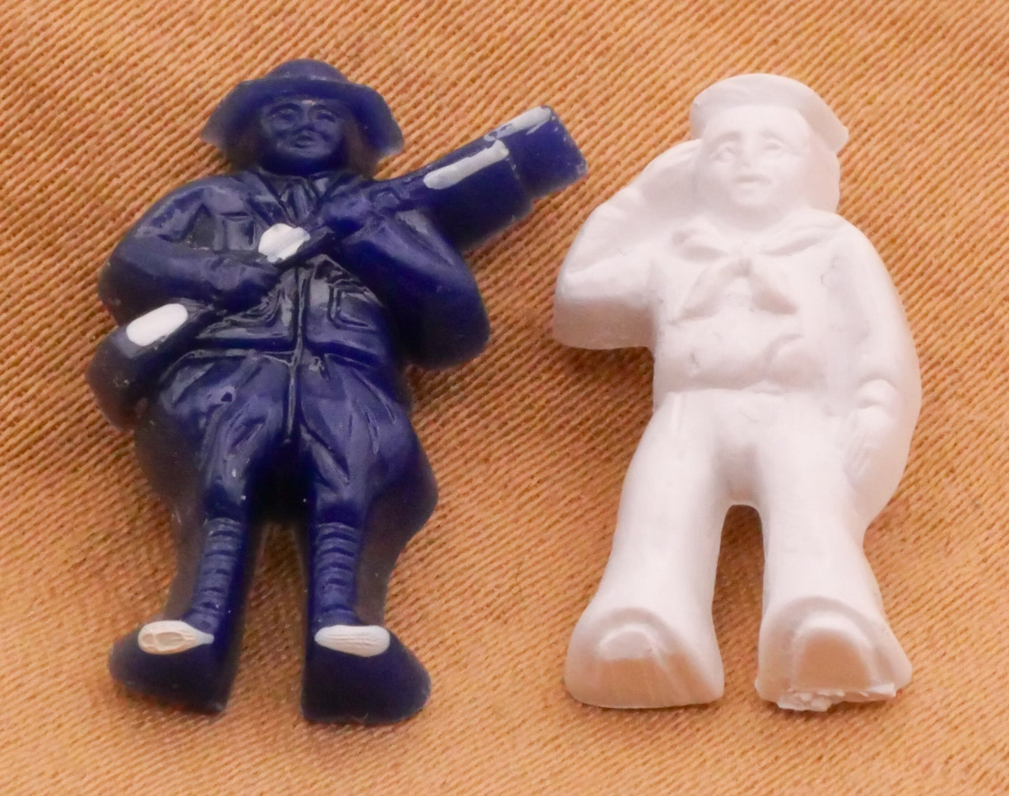 Soldier or Sailor Military People Plastic Button Various 10-19mm