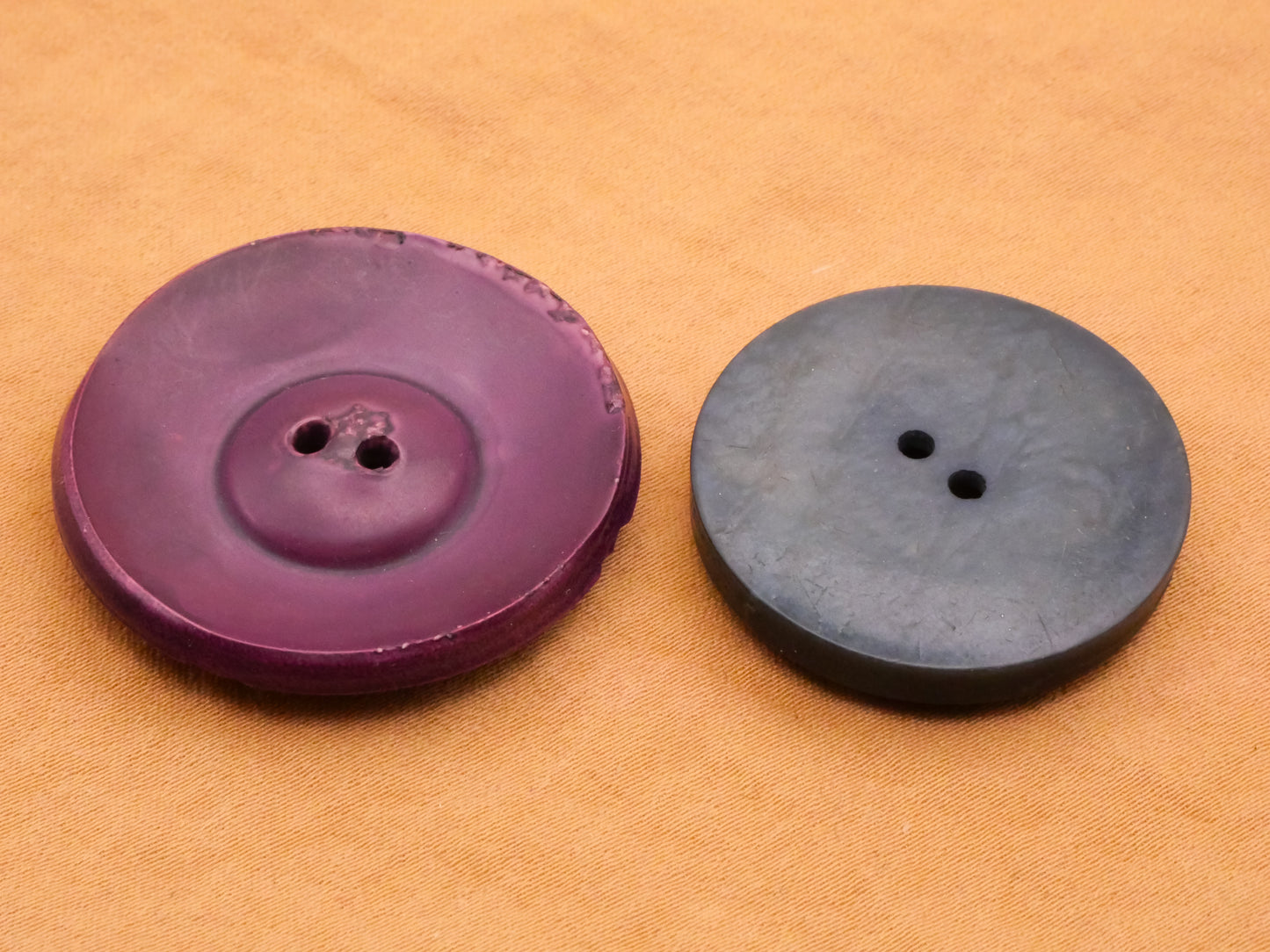 Flower Clover Carved Look Celluloid Early Plastic Button Various 28-33mm