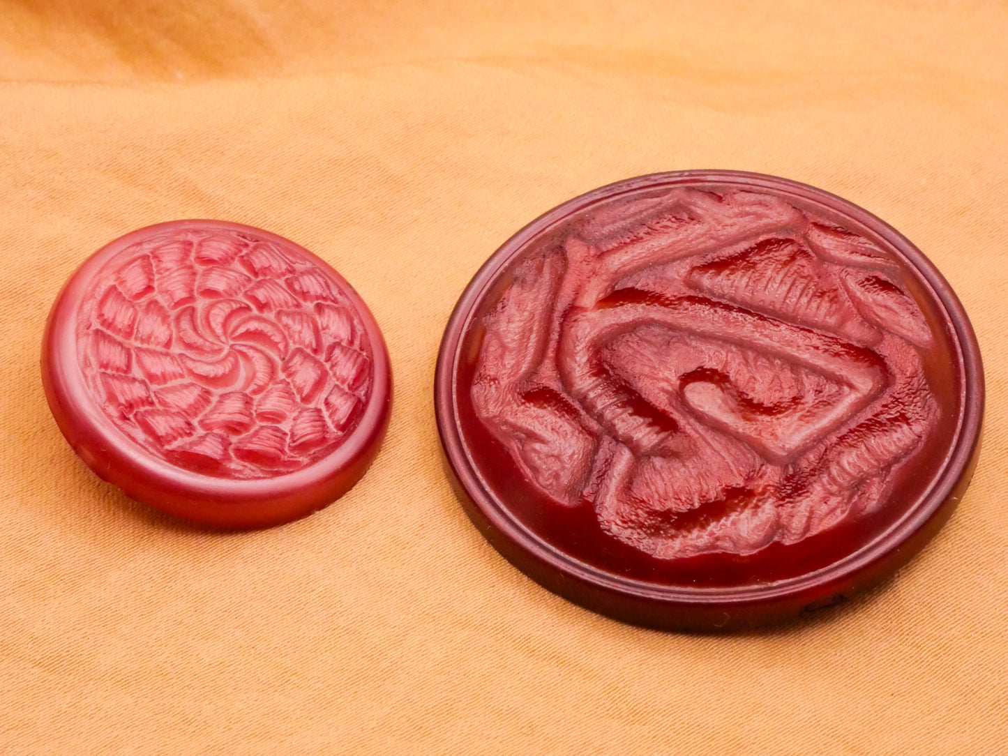 Rose Pink Texture Vintage Plastic Button Various 28-44mm