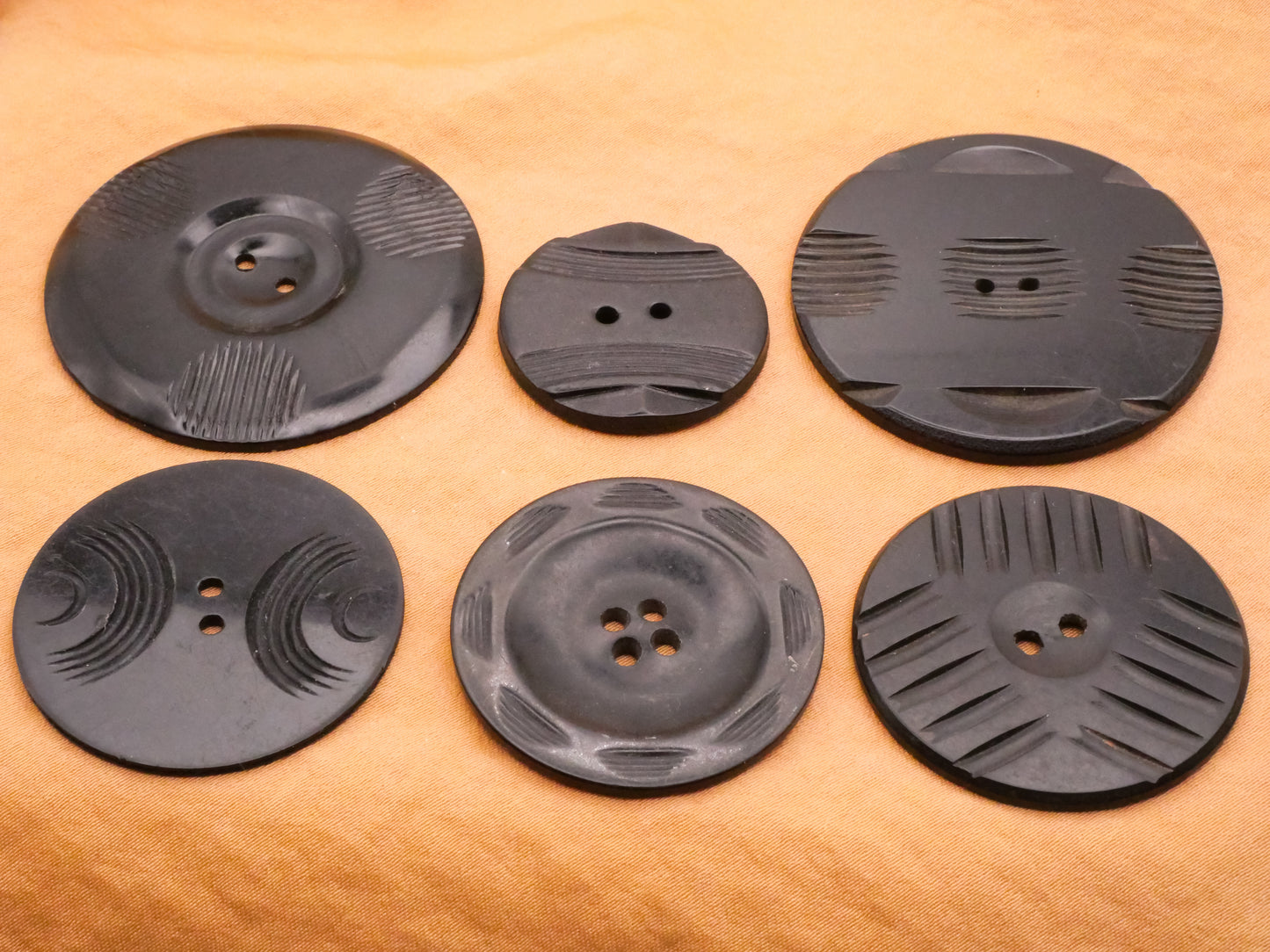 Tribal Look Black Plastic Celluloid Wafer Button Various 27-44mm