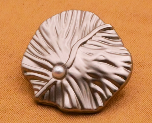 Lily Pad Leaf Faux Pearl Silver Metal Button 18mm