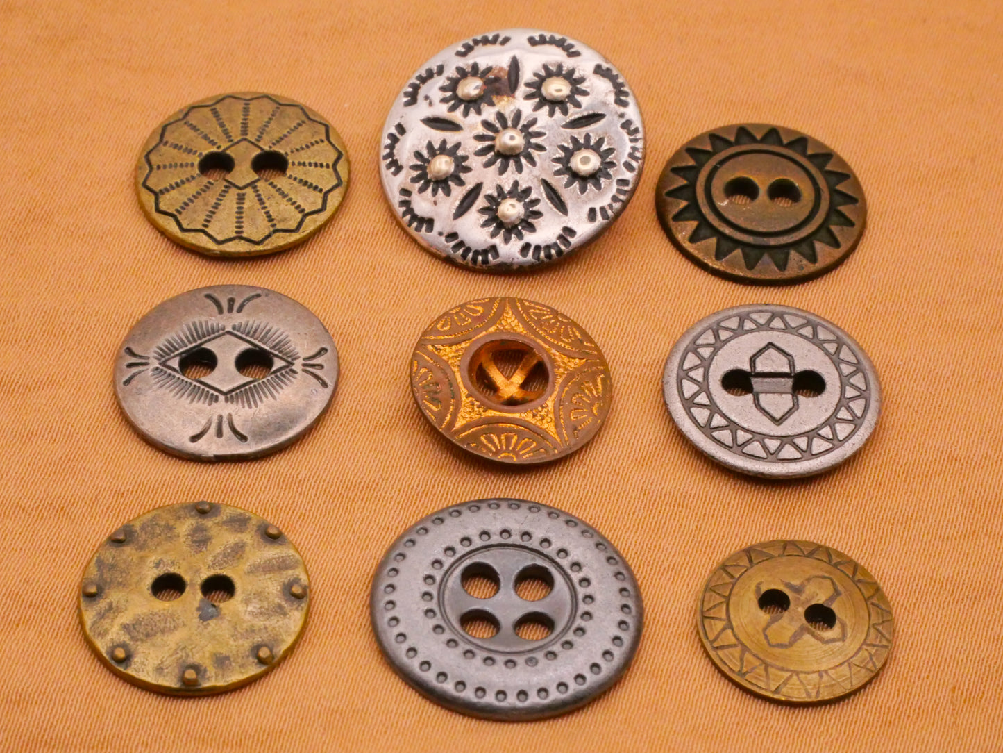 Southwest Design Vintage Metal Button Various 13-19mm