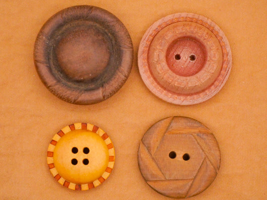 Wheel or Swirl Edge Vintage Wood Button Various 23-35mm