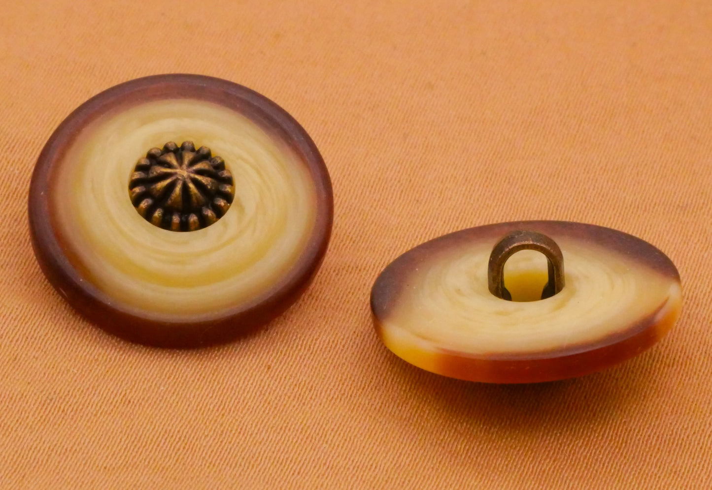 Horn Imitation Metal Look Center Plastic Pair of Buttons 20mm