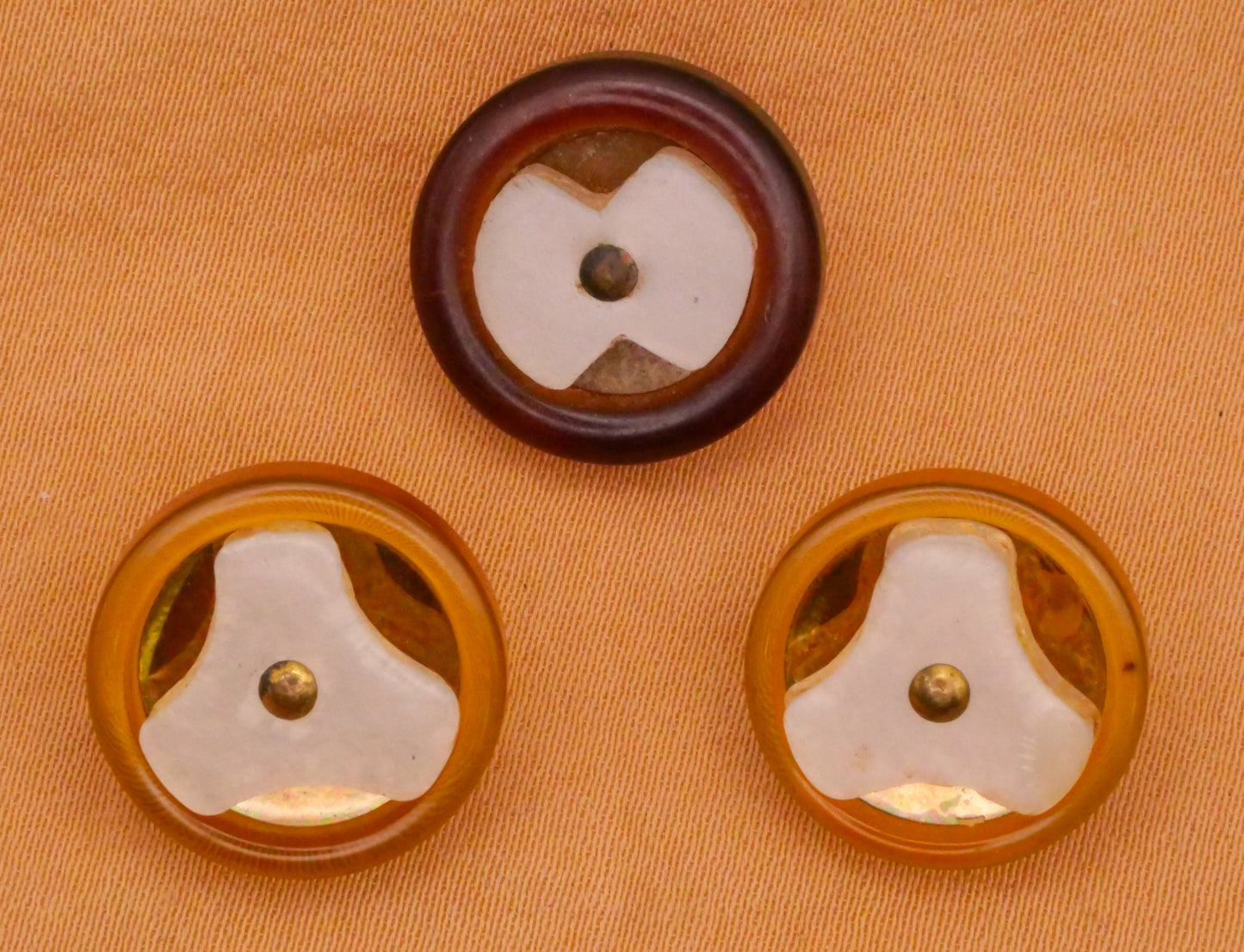 Pearlized Caramel Mother of Pearl Look Vintage Plastic Button Various 15-16mm