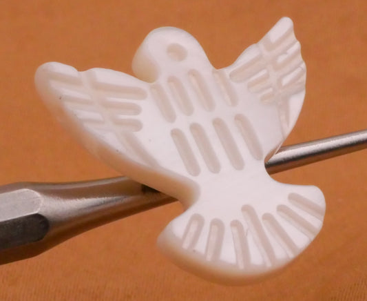 Bird Southwest Design Carved Mother of Pearl Shell Button 19x20mm