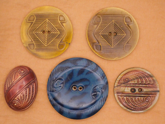 Scroll Design Celluloid Early Plastic Button Various 27-51mm