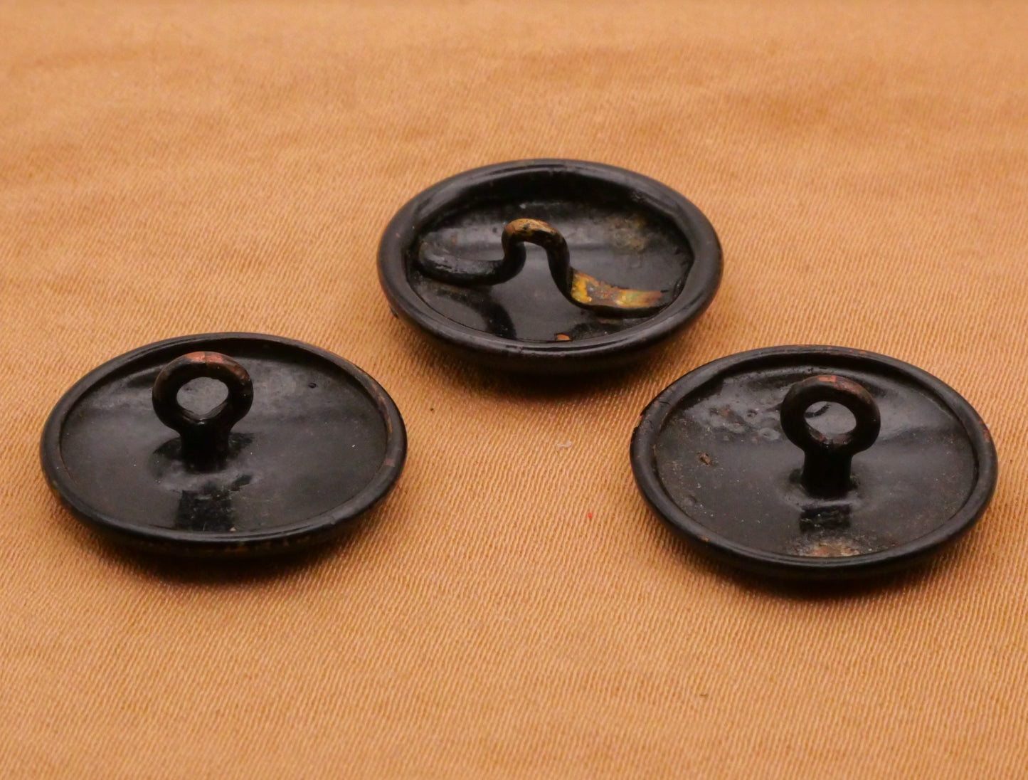 Fan Etched Black Lacquer Antiqued Metal Button Various 18-19mm