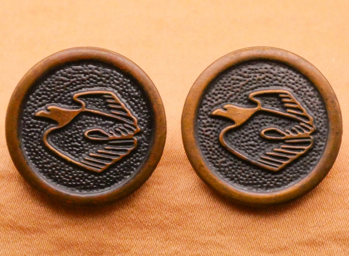 Eagle Modern Look Design Military Patriotic Metal Button 23mm