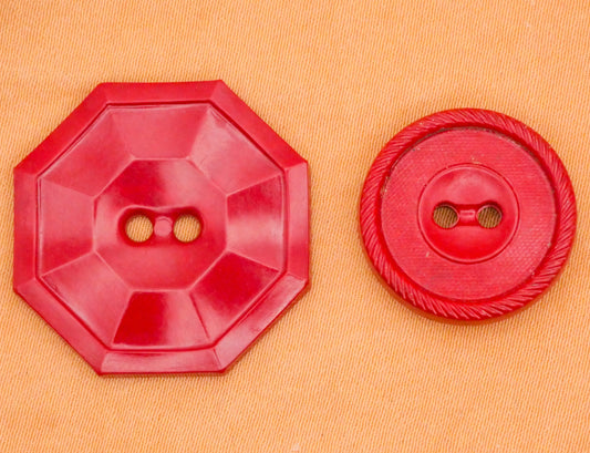 Rust Red Vintage Plastic Button Various 19-25mm