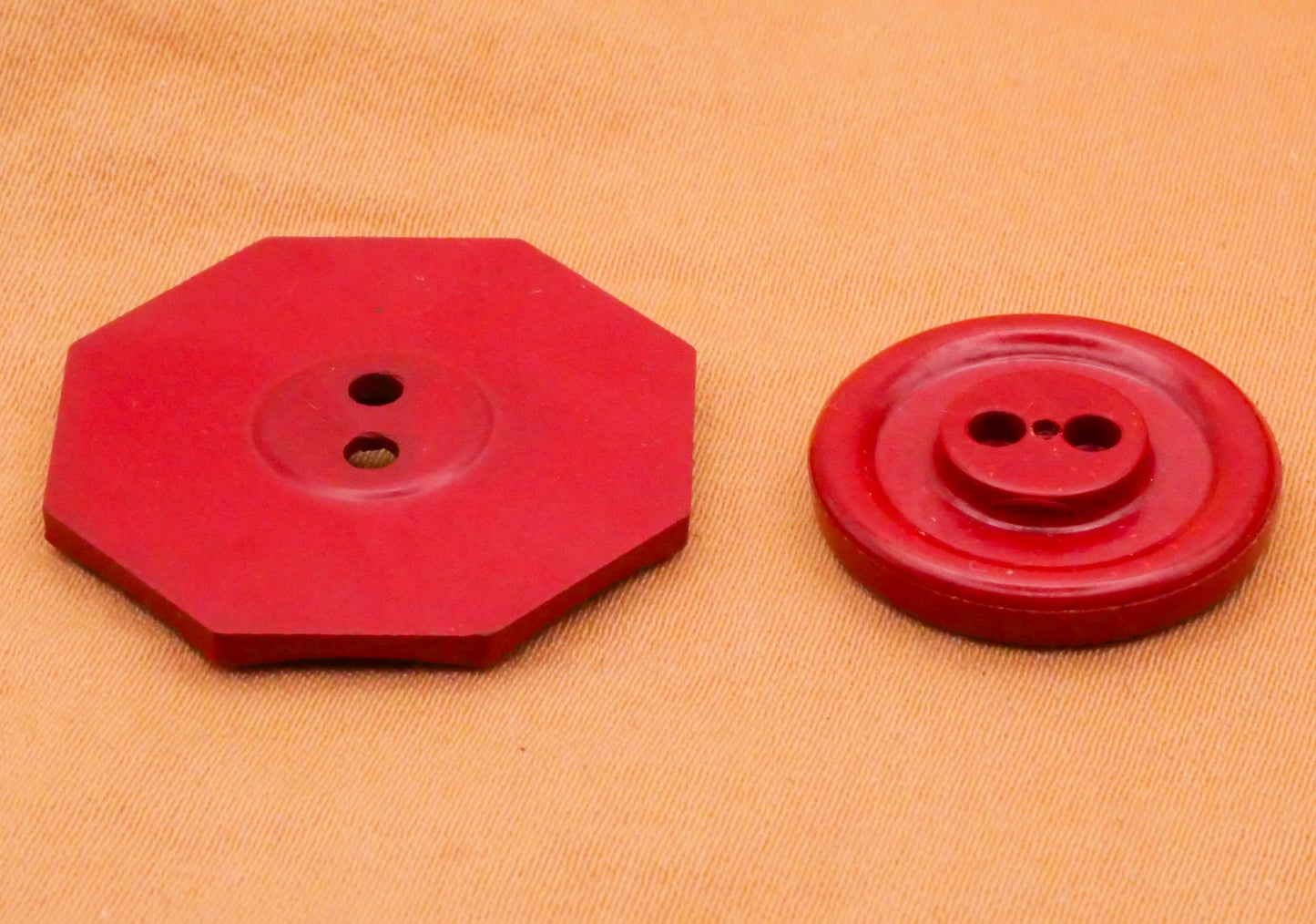 Rust Red Vintage Plastic Button Various 19-25mm