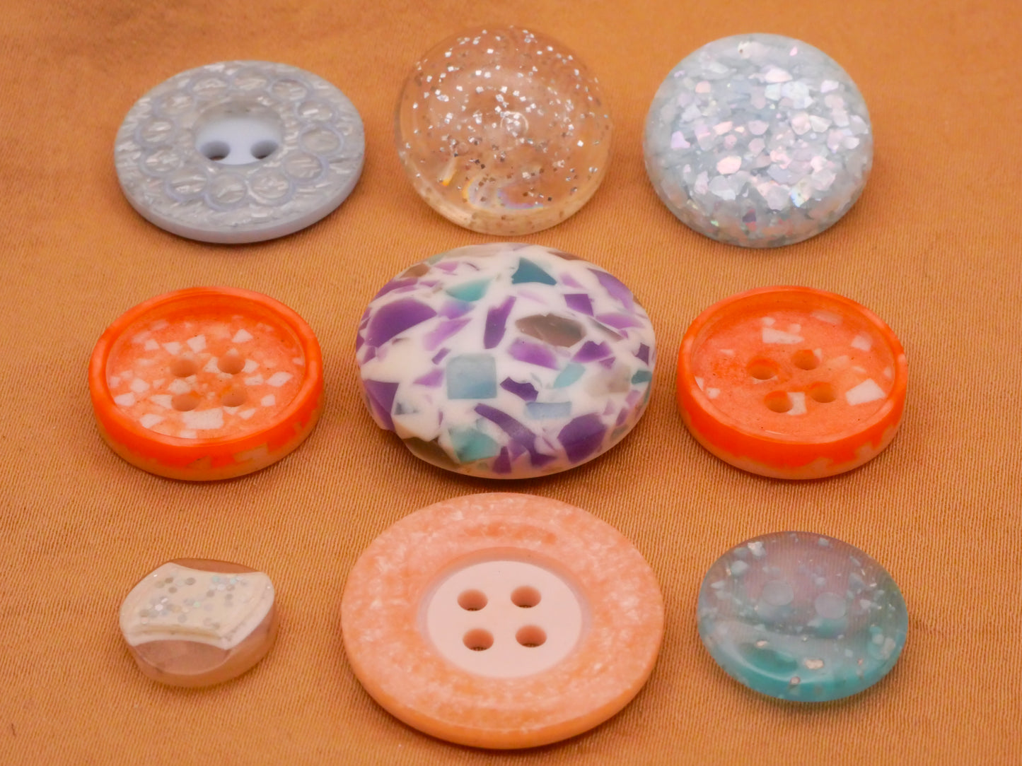 Confetti Glitter in Plastic Vintage Button Various 11-23mm
