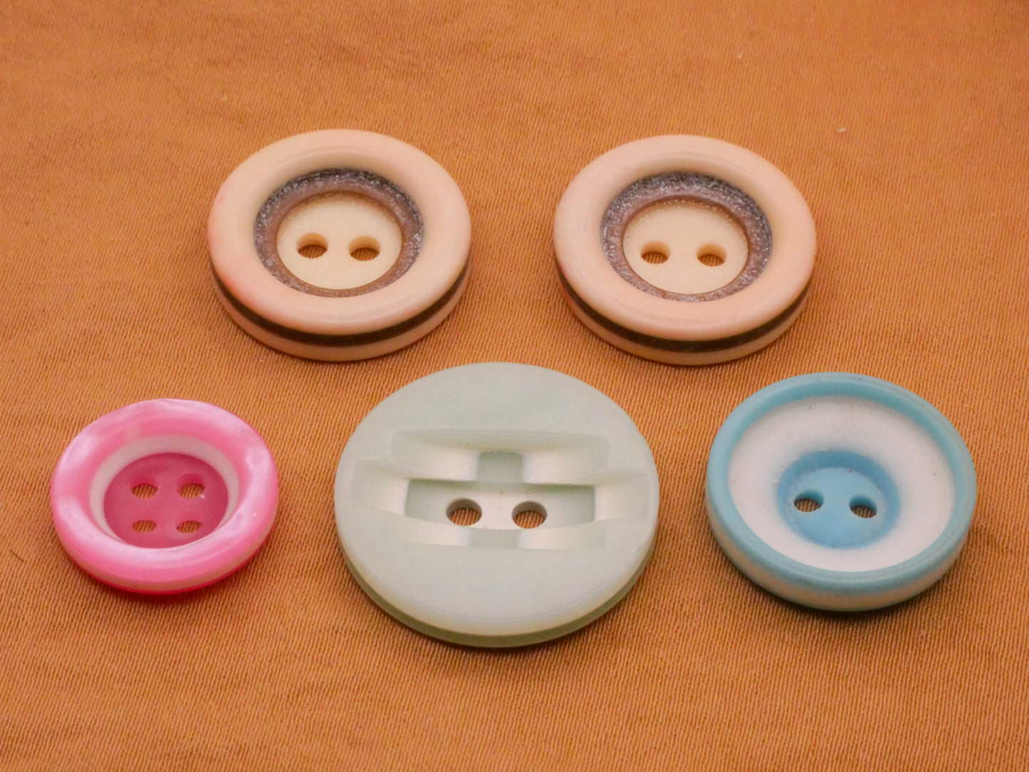Laminated Layered Vintage Plastic Button Various 15-22mm