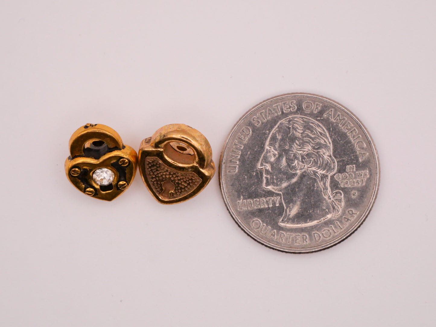 Lock Metallized Plastic Vintage Button Various 11-14mm