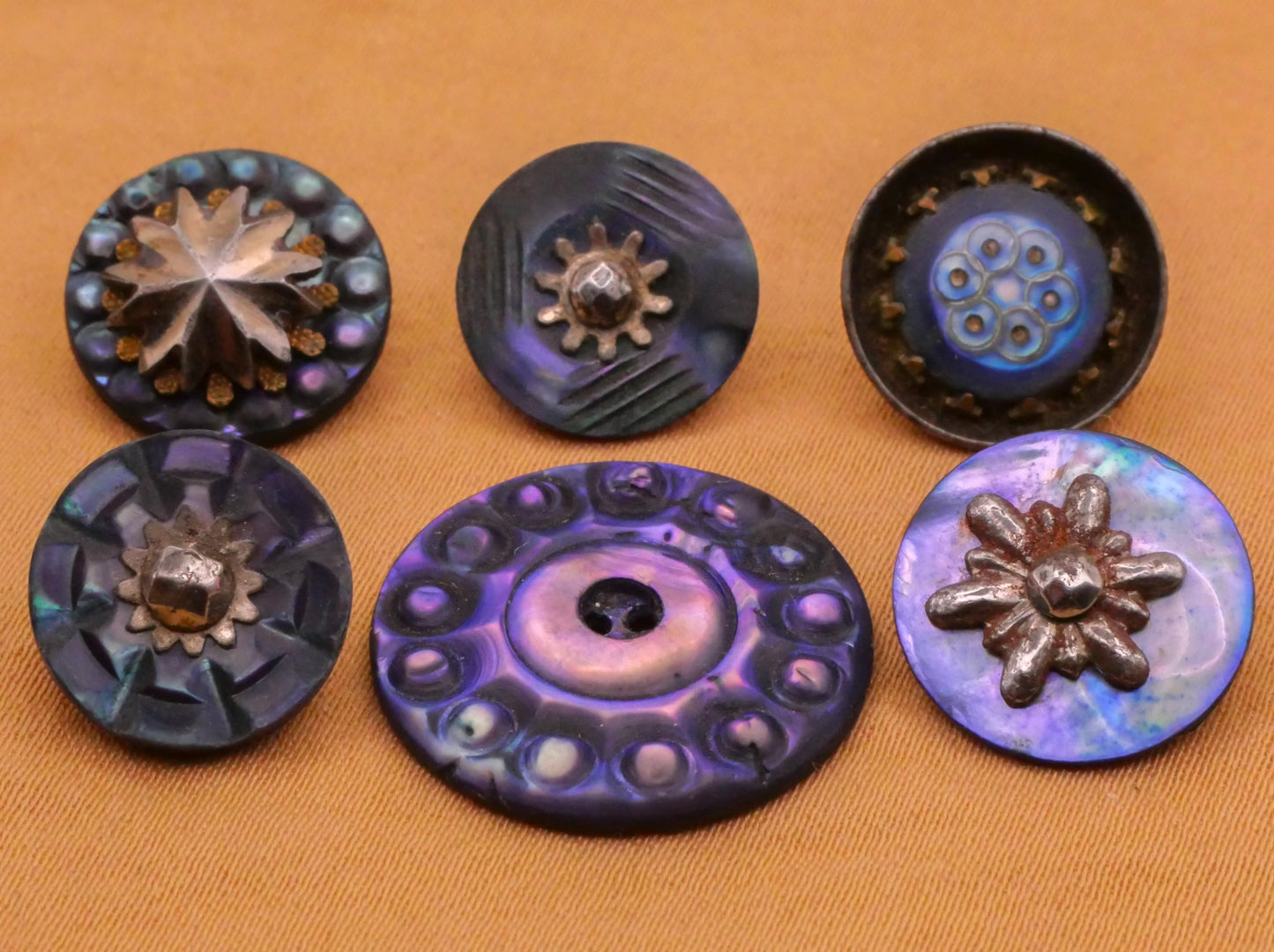Blue Dyed Mother of Pearl Antique Button Various 12-19mm