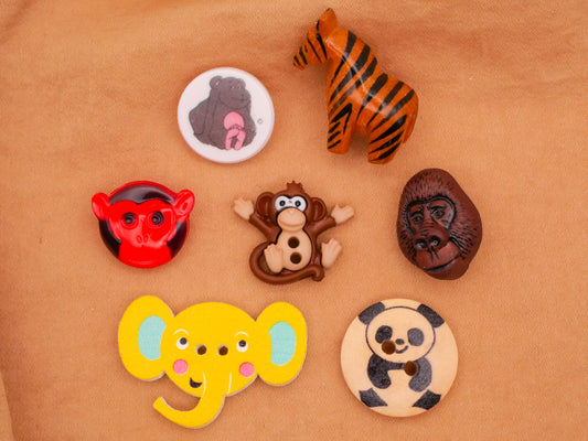 Animal Circus Jungle Plastic or Wood Button Various 15-30mm