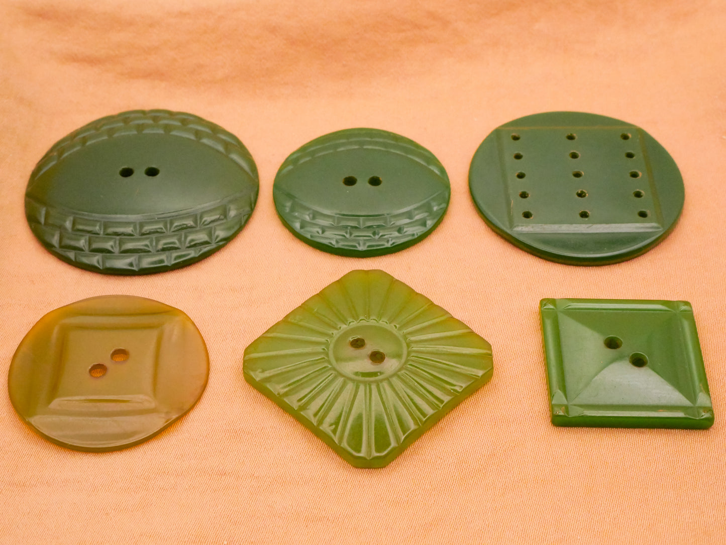 Green Bakelite Early Plastic Button Various 22-37mm