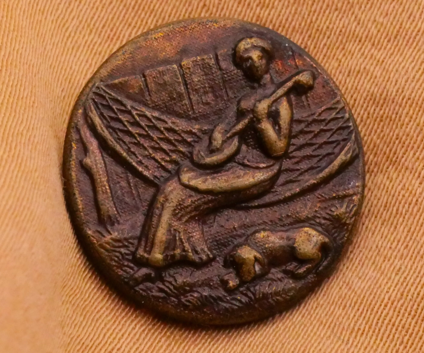 Hammock Vacation Ladies Victorian Picture Metal Button Various 16-37mm