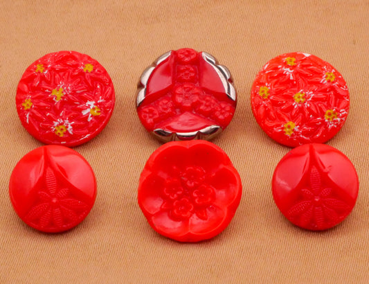 Flower Floral Vintage Red Glass Button Various 11-13mm