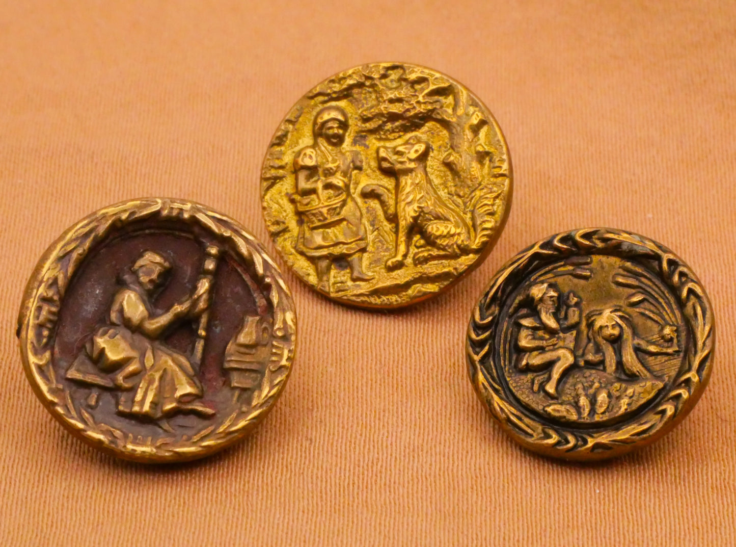 Storybook Folklore Victorian Picture Metal Button Various 15-16mm