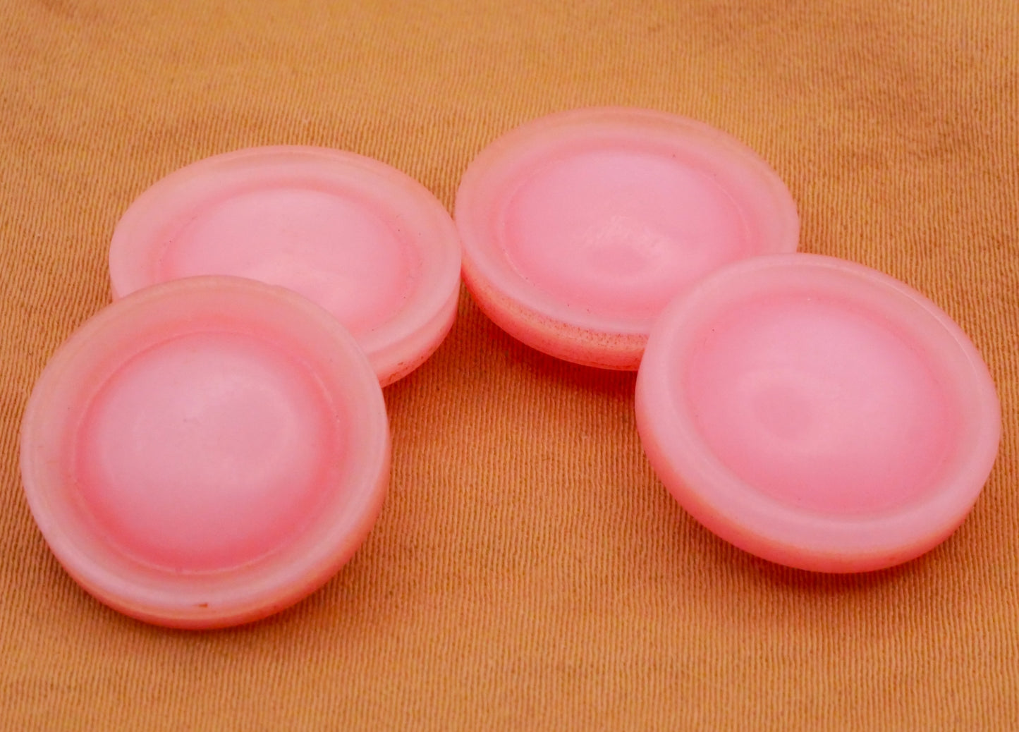 Pale Pink Vintage Housecoat Plastic Set of Buttons Various 15-22mm