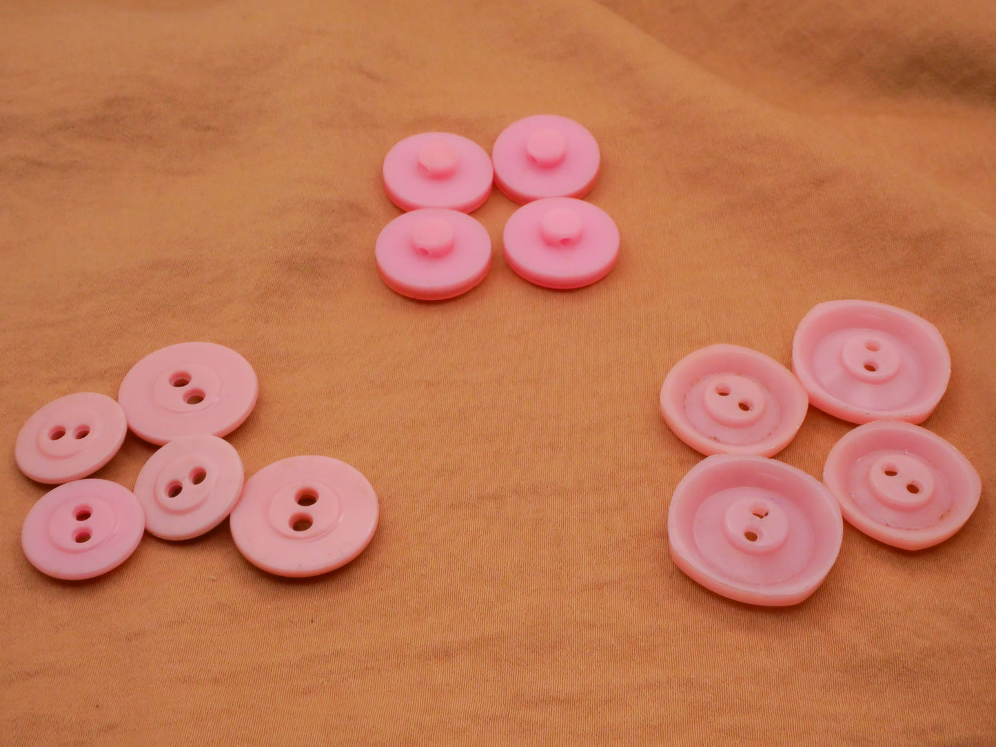 Pale Pink Vintage Housecoat Plastic Set of Buttons Various 15-22mm