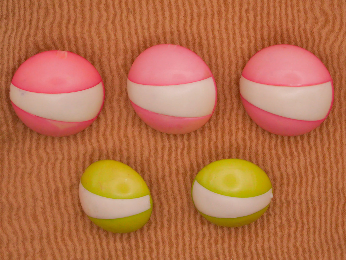 Mod Retro Pink or Green Vintage Early Plastic Button Various 18-21mm