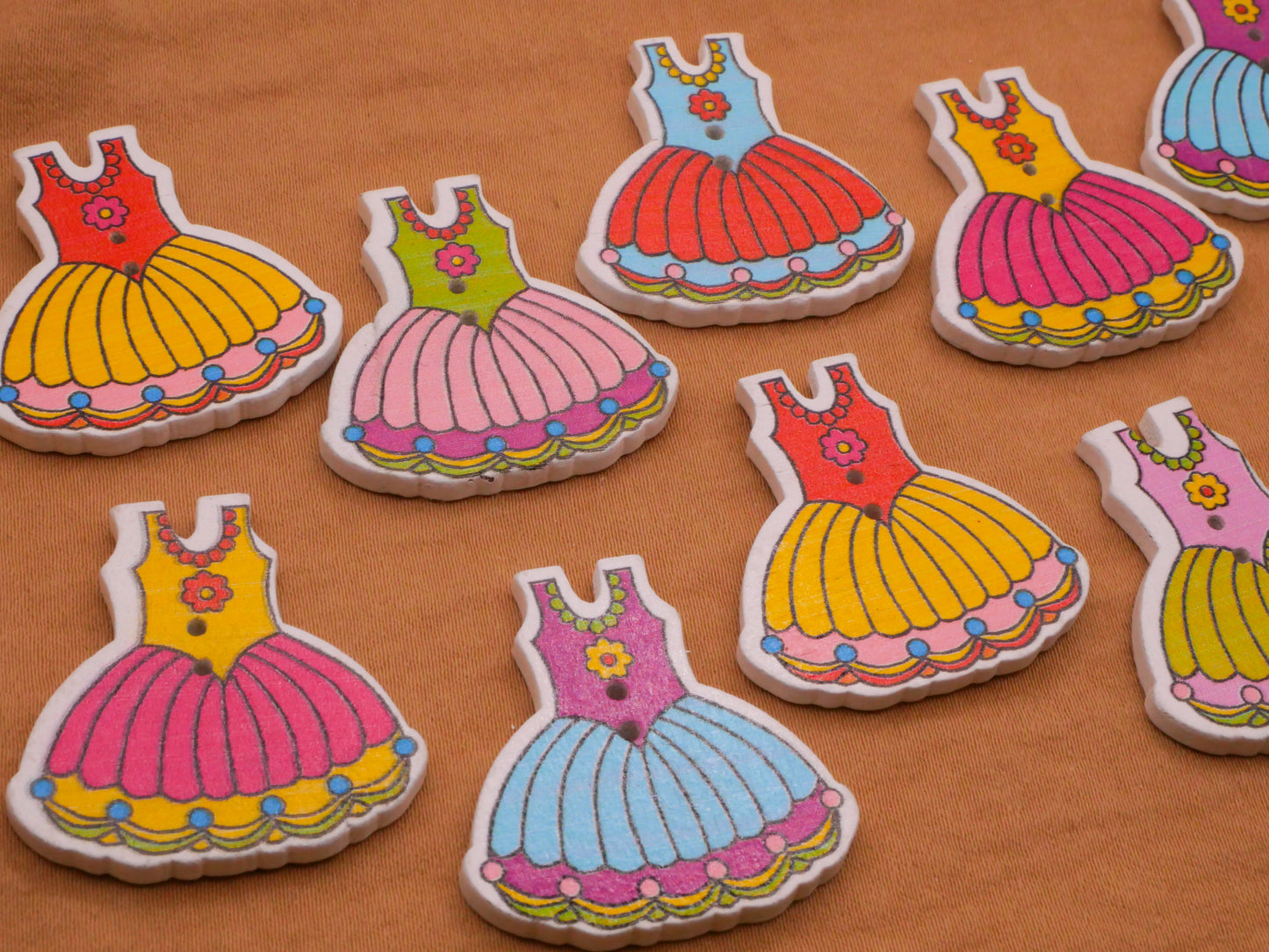 Party Dress Fashion Colorful Wood Assorted Set of Ten Buttons 29x30mm
