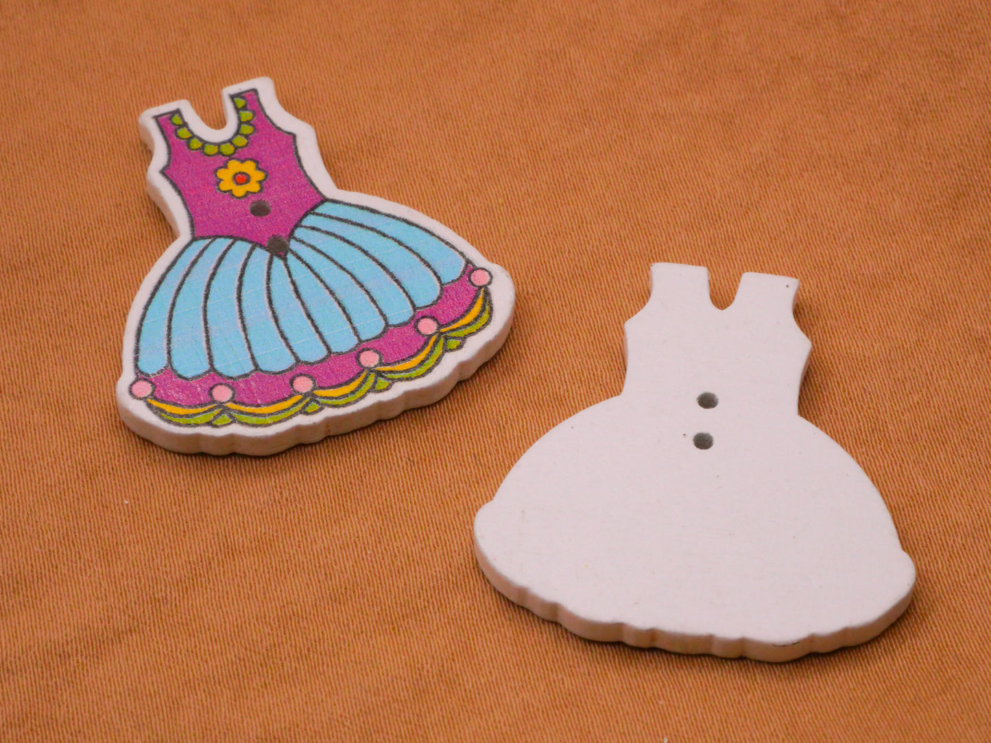 Party Dress Fashion Colorful Wood Assorted Set of Ten Buttons 29x30mm