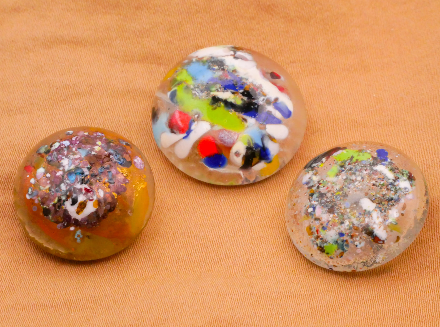 Splatter Paint Rarig Look Vintage Glass Button Various 20-23mm