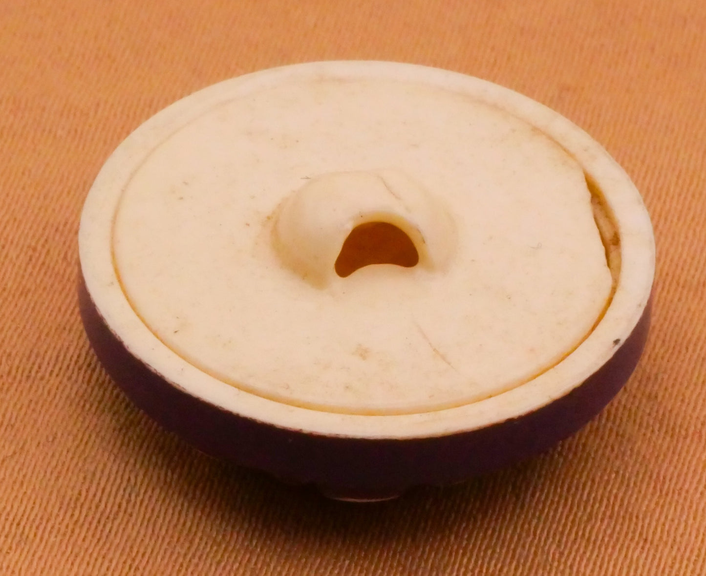 Flower Retro Purple Buffed Celluloid Early Plastic Button 22mm