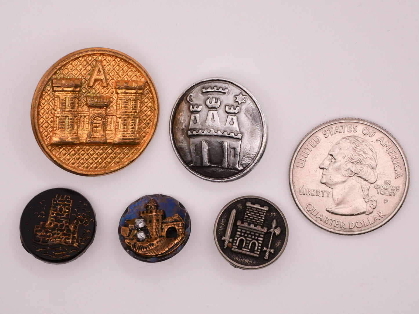 Castle Royalty Design Button Various 15-26mm