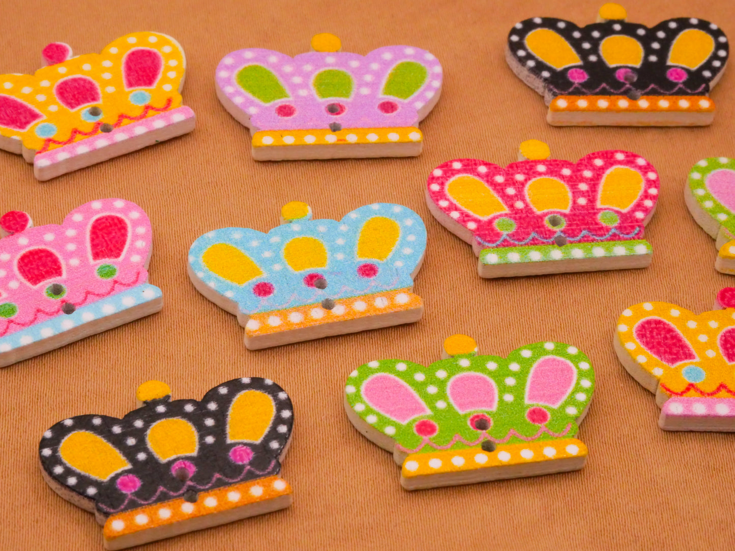 Crown Colorful Wood Set of Ten Buttons 18x25mm