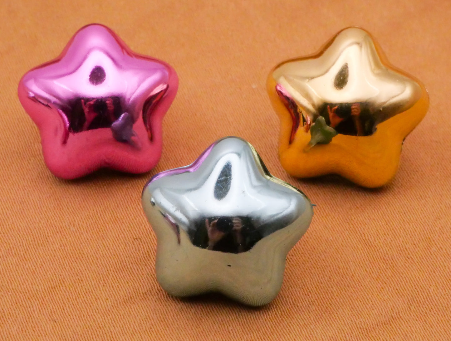 Star Foil Balloon Look Plastic Assorted Set of Three Buttons 15mm
