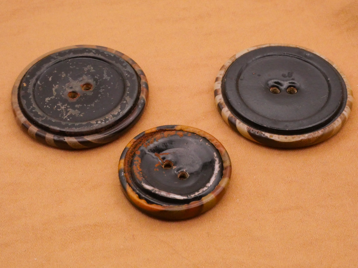 Stripe Air Brush Look Celluloid Tight Top Plastic Button Various 28-38mm
