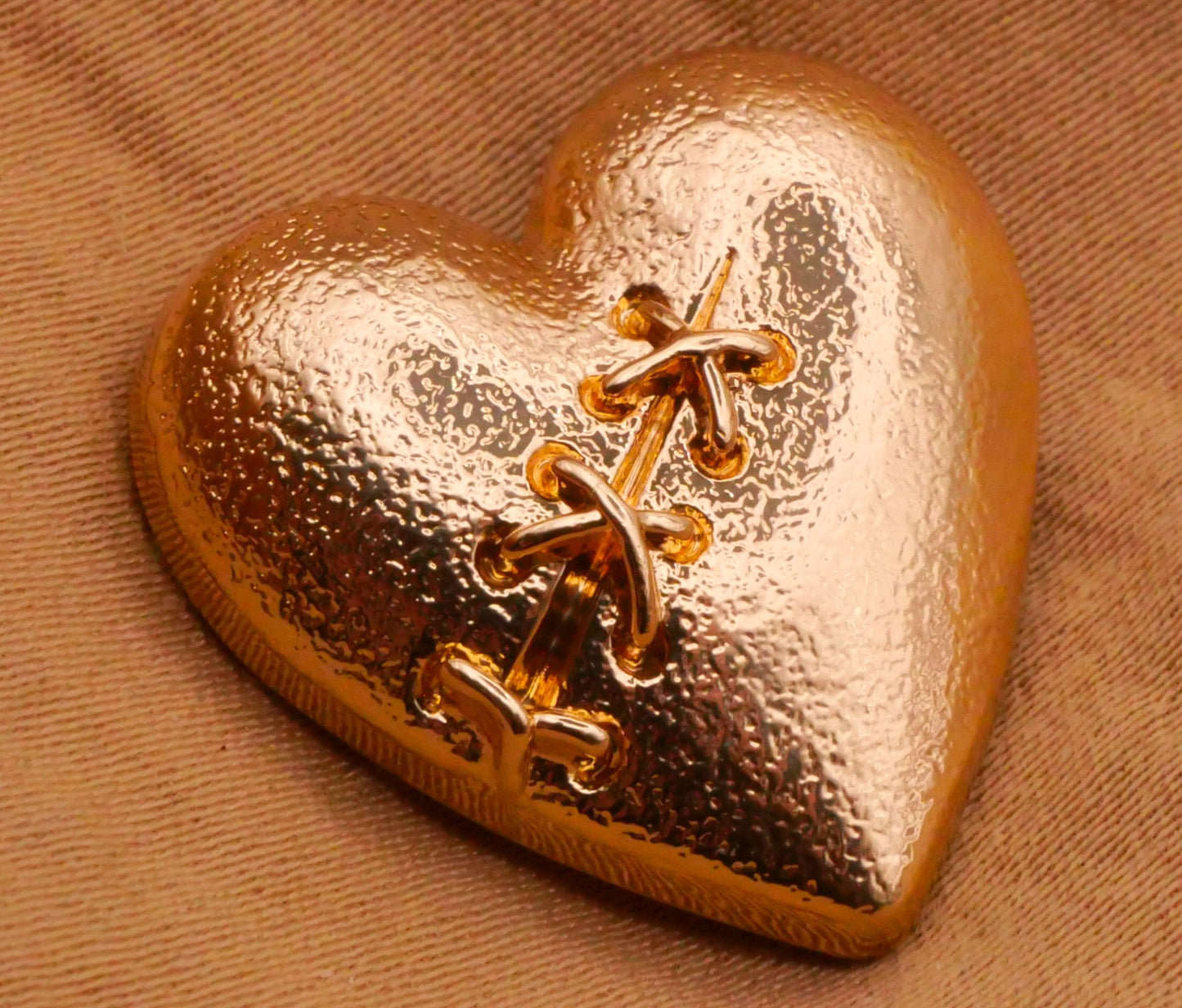 Broken Heart Stitches Gold Metal Button 22mm