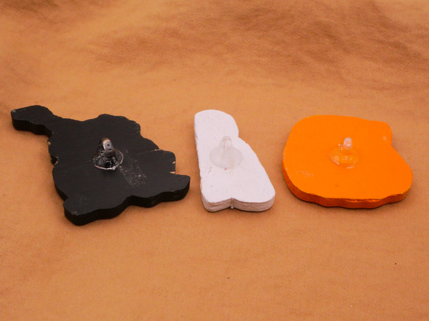 Halloween Cauldron Ghost or Jack-O-Lantern Wood Button Various 18-42mm