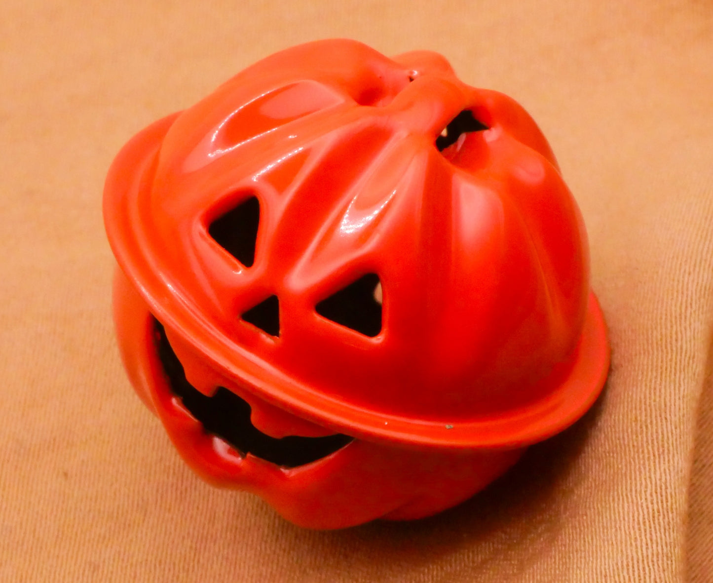 Jack-O-Lantern Pumpkin Metal Bell Charm Embellishment 29mm