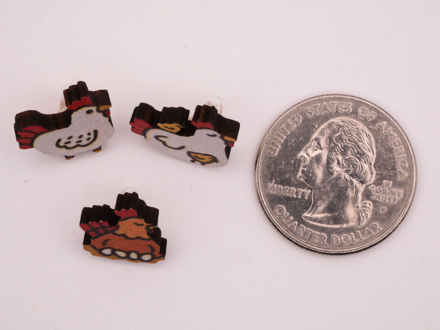 Chicken Farm Wood Set of Three Buttons 12-17mm